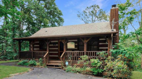 Romantic 1BR Cabin Free Attraction Tickets! FREE Attraction Tickets